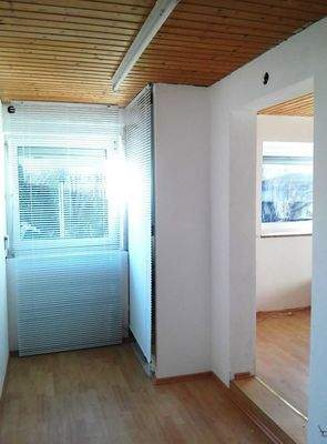 Büro für ein Zimmer Erdgeschoß