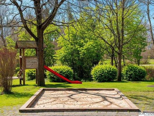 Kinderspielplatz im Innenhof