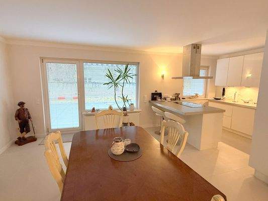 Essbereich mit Küche 