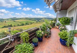 Balkon OG Weitblick KI