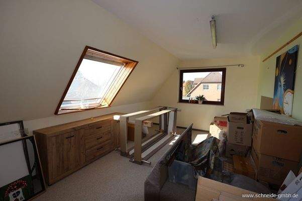 Dachgeschoss Zimmer 2