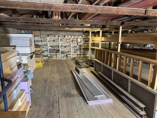 Lagerhalle (obere Bereich)