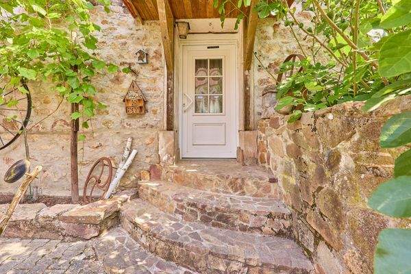 14 Einer der beiden Eingänge.jpg