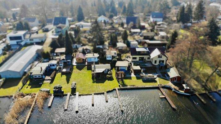 Gesamtes Grundstück