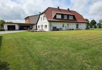 Grundstück und Haus
