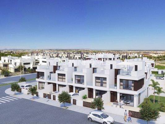 2 and 3-Bedroom Properties with Pool in Torre de la Horadada