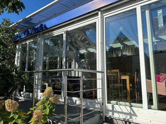 Wintergarten v der Hofseite