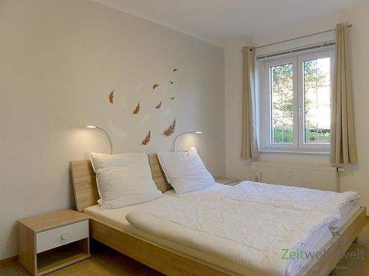 Doppelbett im Schlafzimmer