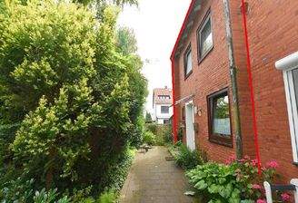 Zuwegung und Vorderansicht