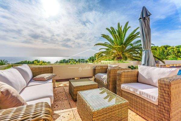 Sitz-Lounge mit Traumblick