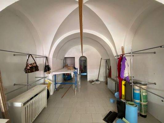 Ladenlokal im Erdgeschoss (5).jpg