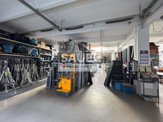 Innenansicht Garagen-/Lagergebäude