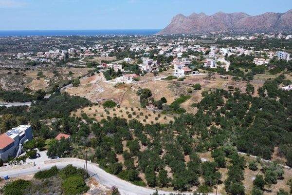 Kreta, Kalathas: Grundstück mit Meerblick in der Nähe des Strandes zu verkaufen