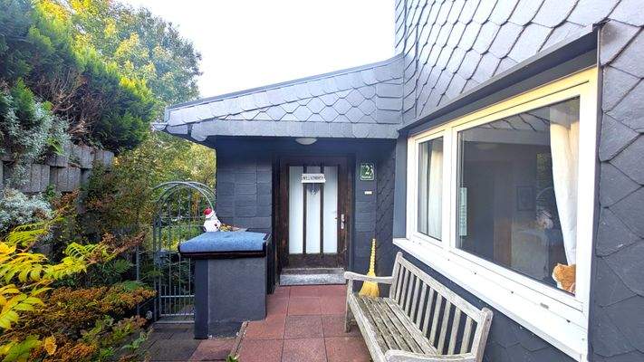 01.01.3 Hauseingang.jpg