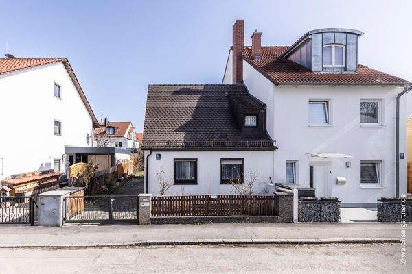 Grundstück mit Altbestand