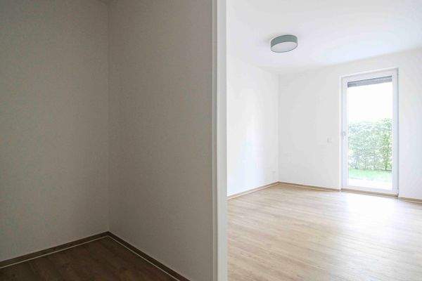 Schlafzimmer mit Ankleidebereich