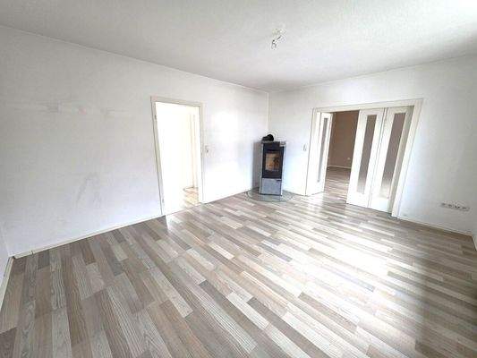 Wohnzimmer mit Kamin