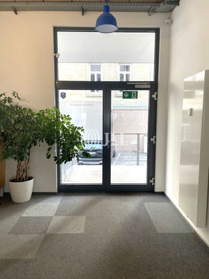 Eingang Bürofläche EG - JLL