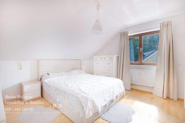 Dachgeschoss Schlafzimmer