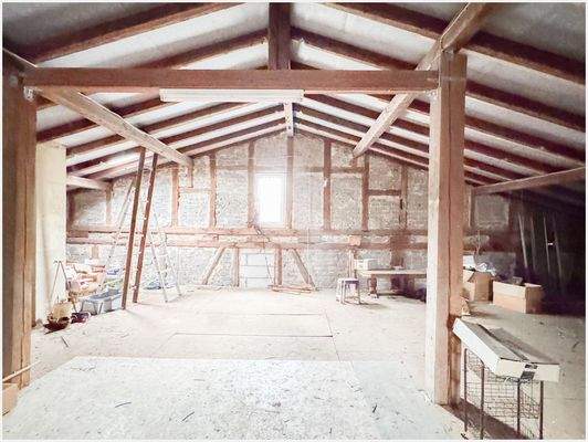 Unausgebautes Dachgeschoss