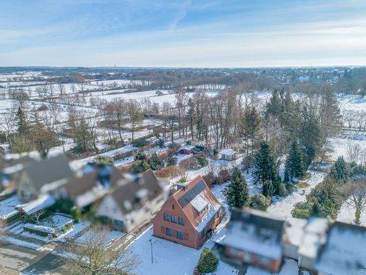 Idyllische Lage am Feldrand