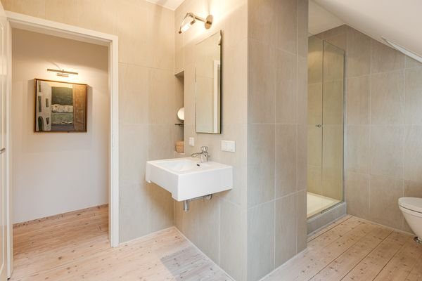 Gästebad mit Dusche