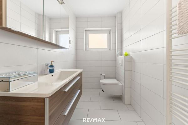 Badezimmer EG