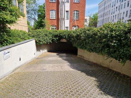 Einfahrt Tiefgarage.jpeg