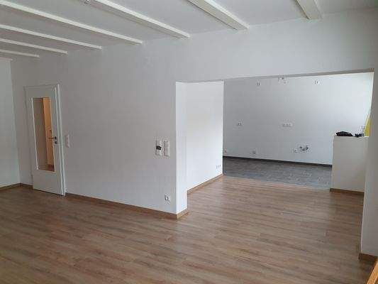 Blick vom WoZi zur Küche 