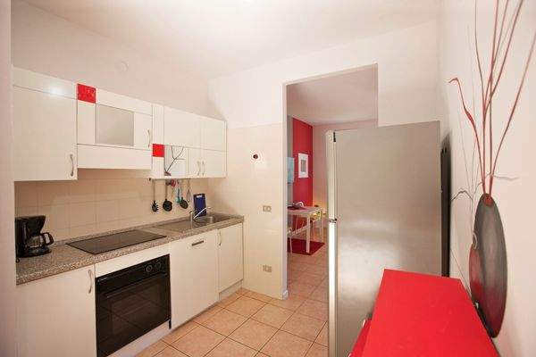 App. Design mit Terrasse, Balkon &amp; Traumseesicht.