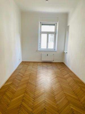 PHOTO-2025-04-09-12-40-50 (8).jpg