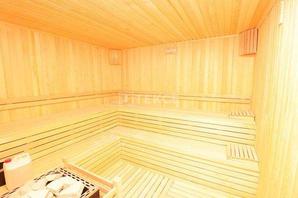 Apartments in a Complex with Swimming Pools in Mersin