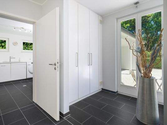 Garderobenbereich ...