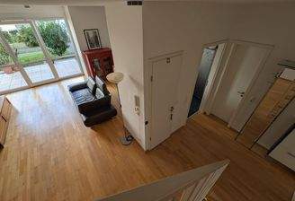 Blick von halber Treppe