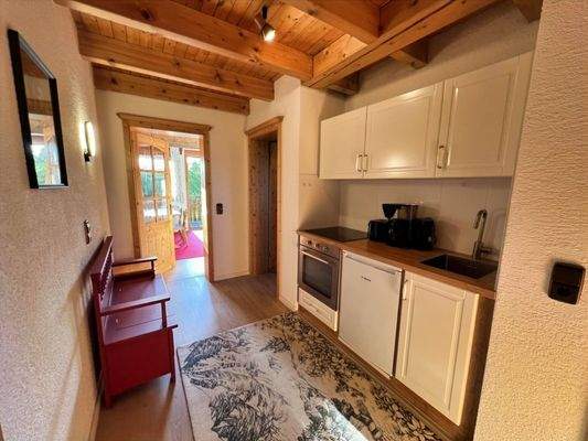 Küche und Eingangsbereich - Wohnung 2