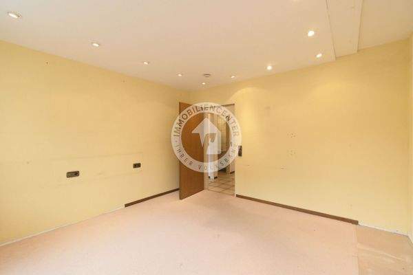 Schlafen leergeräumt (Blick 2)