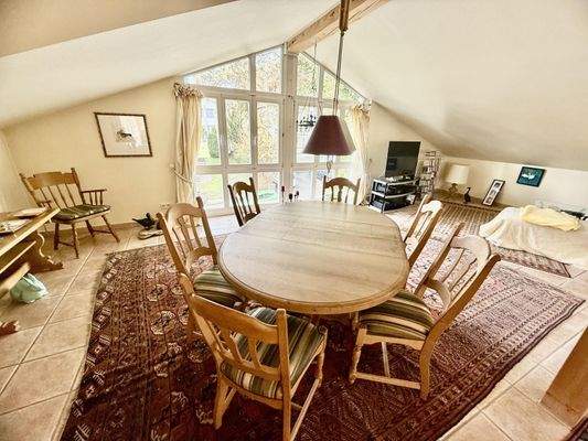 Wohnzimmer im Dachgeschoss