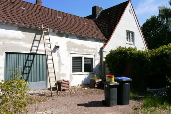 Anbau mit Garage.jpg
