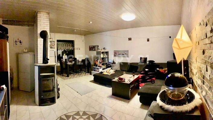 offenes Wohn-/Esszimmer