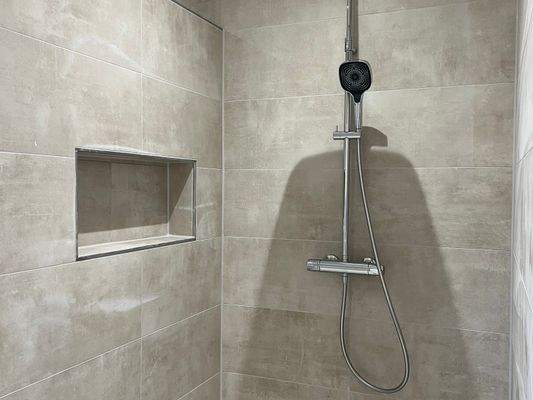 Bad Dusche