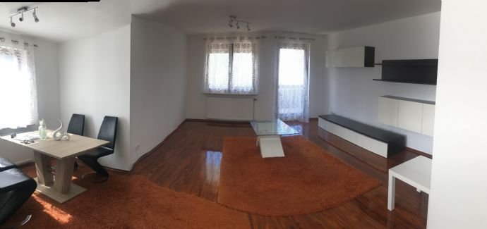 Schicke, sonnige und zentrale 2,5 Zimmer-Wohnung