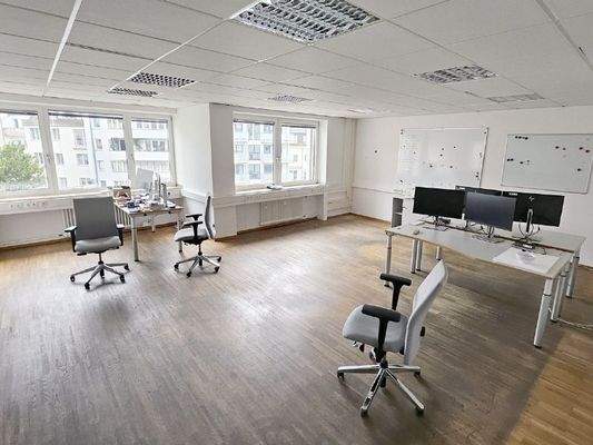 Großraumbüro Sichtachse Innenhof