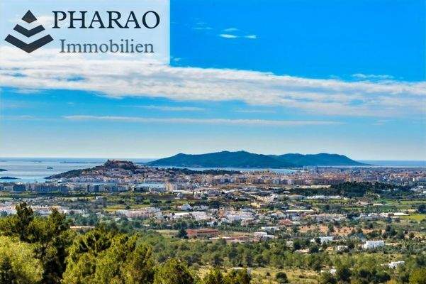 Ausblick direkt auf Ibiza