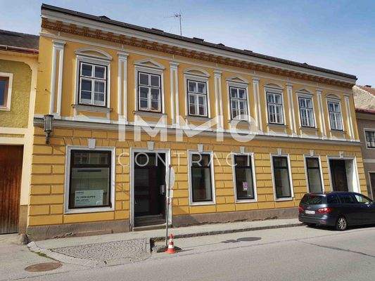 Geschäfts-Wohnhaus in Toplage
