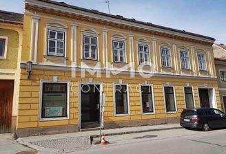 Geschäfts-Wohnhaus in Toplage