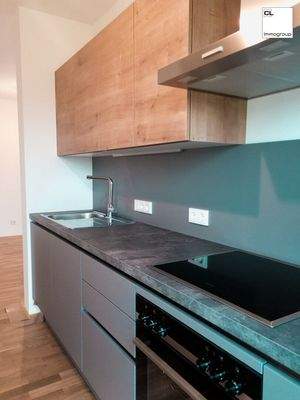 Küche mit Blick Richtung Wohnbereich