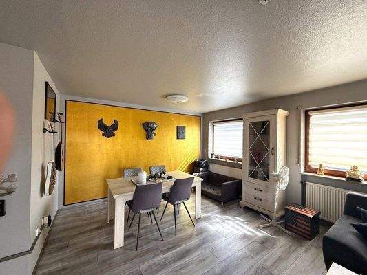 Wohnzimmer/Essbereich