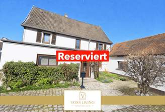 Außenansicht mit Innenhof