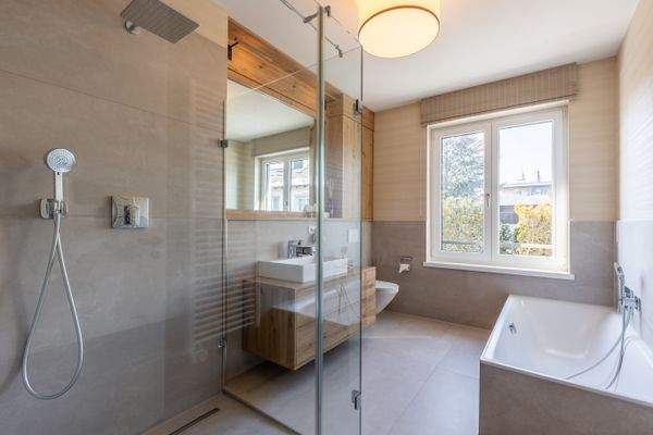 Badezimmer OG