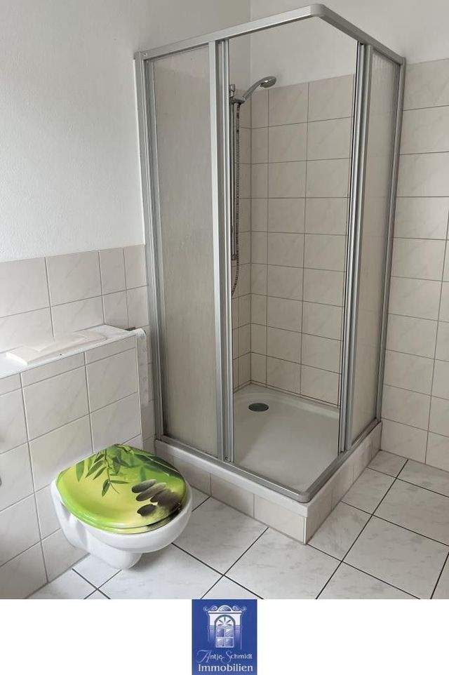 Himmlische Dachwohnung mit Tageslichtbad mit Wanne und Dusche! - Photo 4